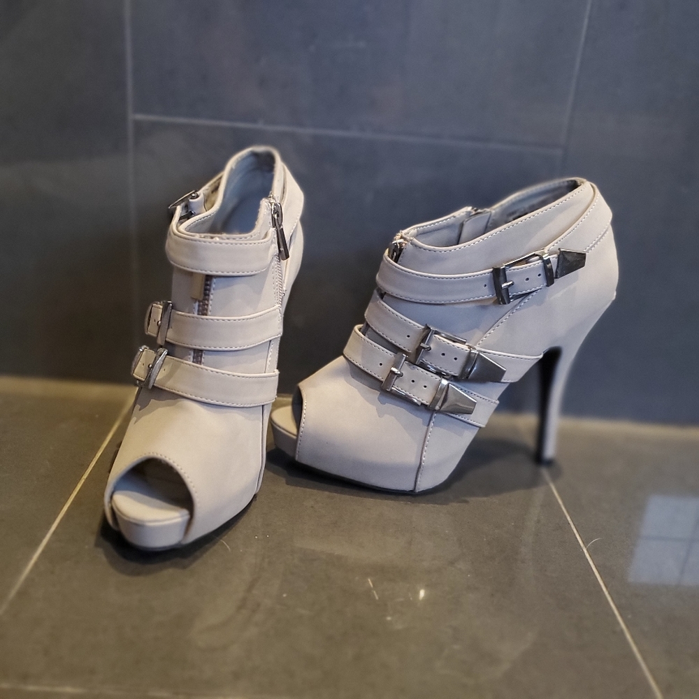 Peep toe ankle boots